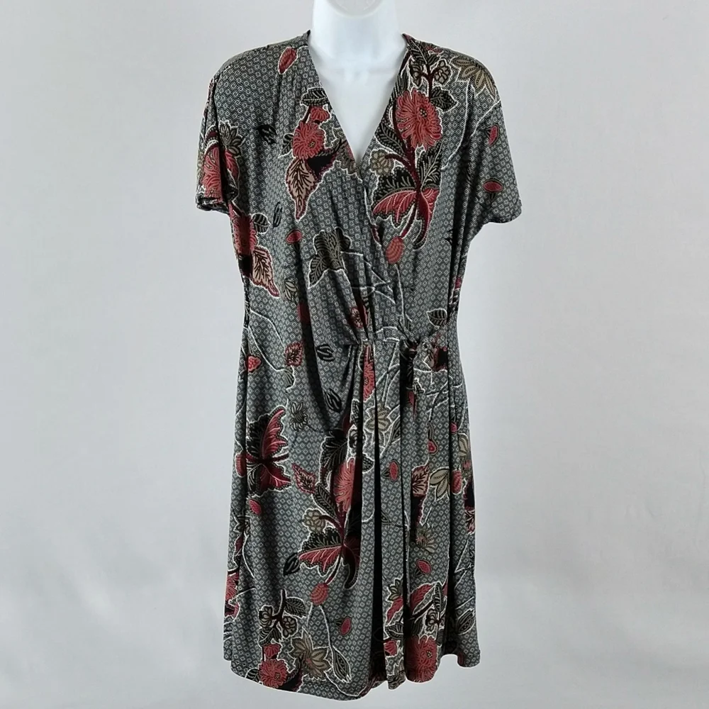 Signature by Robbie Bee faux wrap dress
